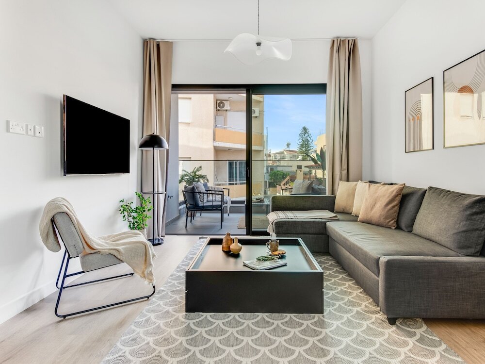 Лимассол: Sanders Crystal 1 - Charming 1-bdr Apt With Shared Pool
