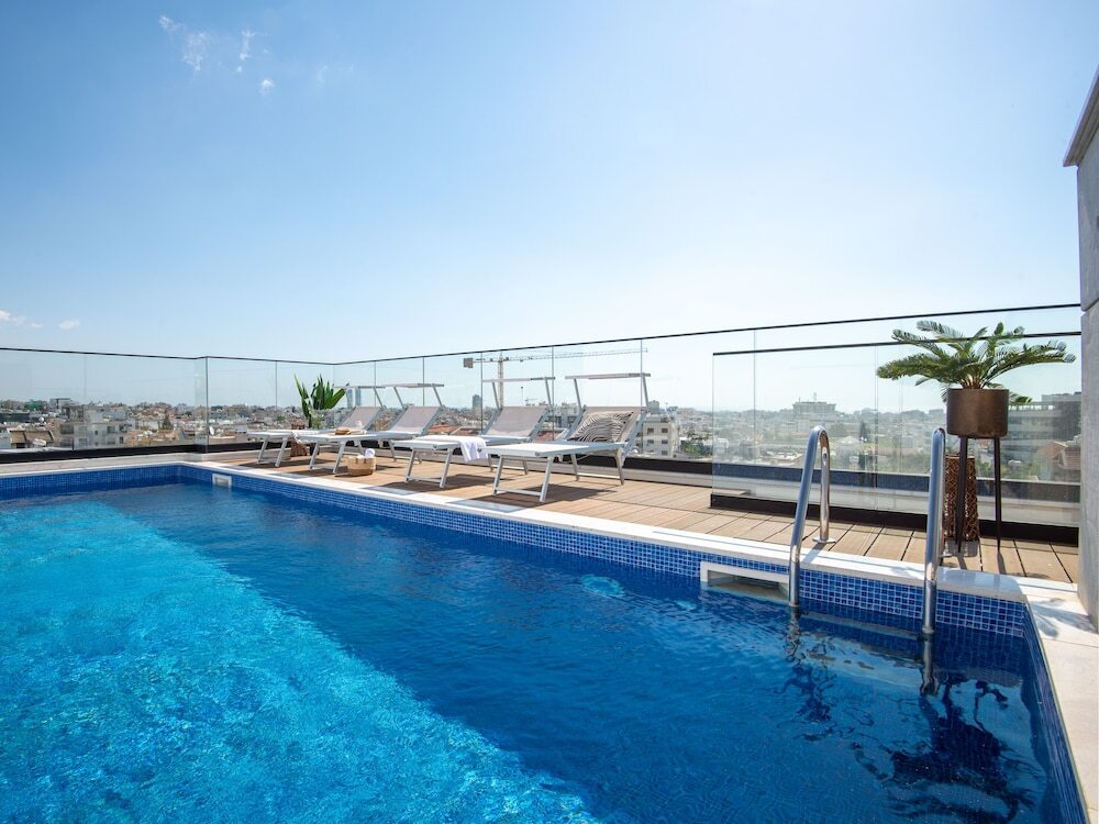Лимассол: Sanders Crystal 1 - Charming 1-bdr Apt With Shared Pool
