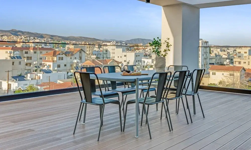 Лимассол: Sanders Crystal 2 - Humble 1-bdr Apt With Shared Rooftop