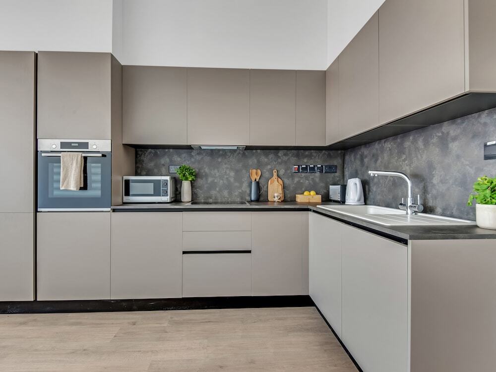 Sanders Crystal 2 - Humble 1-bdr Apt With Shared Rooftop — фото 1