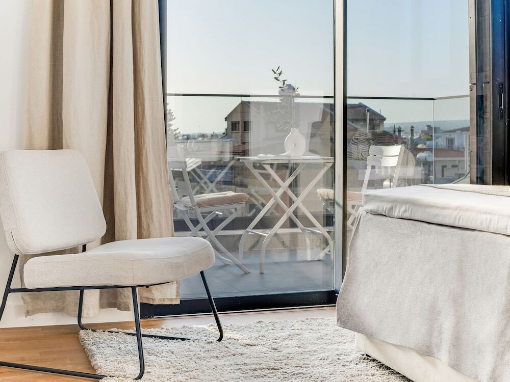 Лимассол: Sanders Crystal 1 - Large 4-bdr Penthouse With Shared Pool