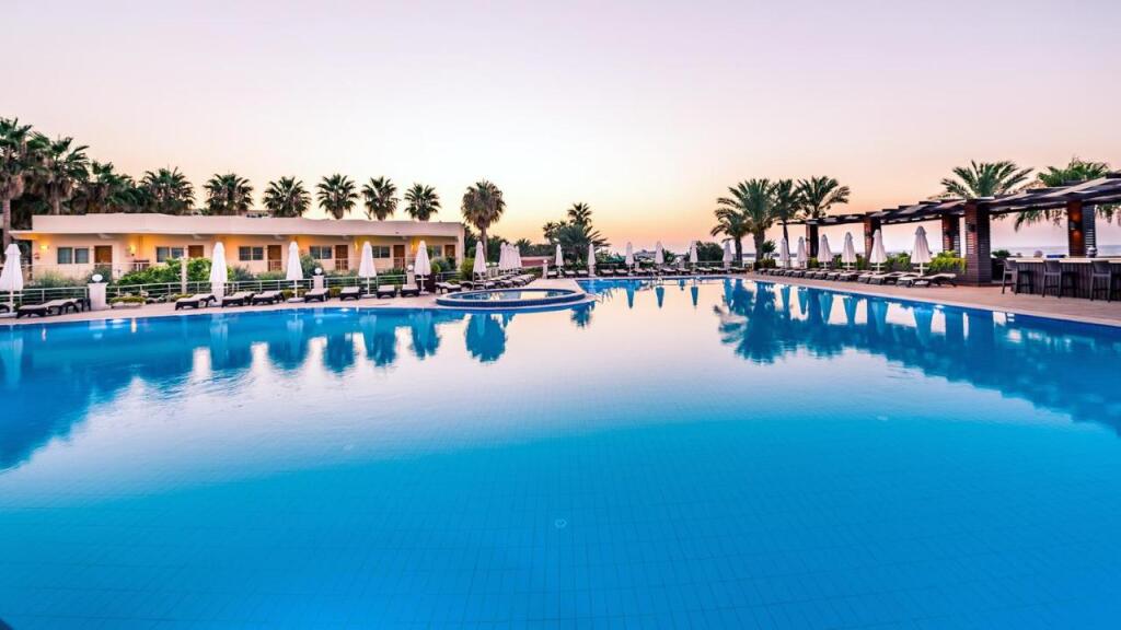 Кирения: Vuni Palace Luxury Resort & Beach & Casino