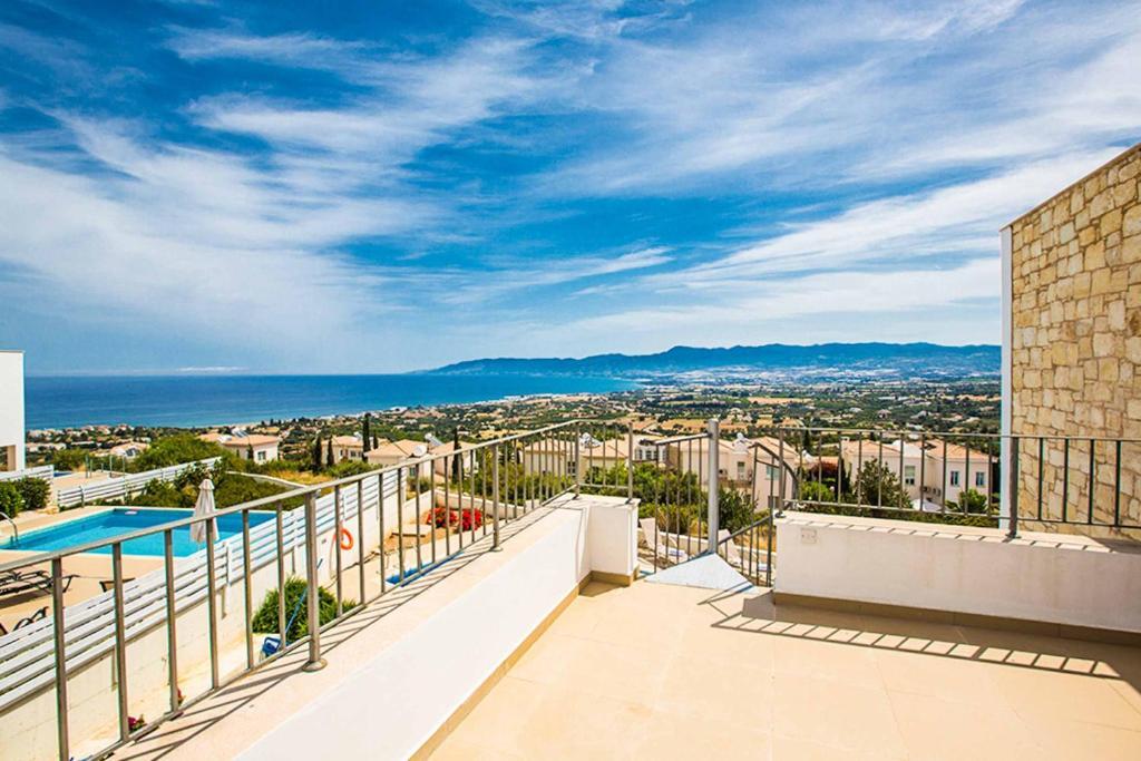 Нео Хорио: Villa Neo Latchi