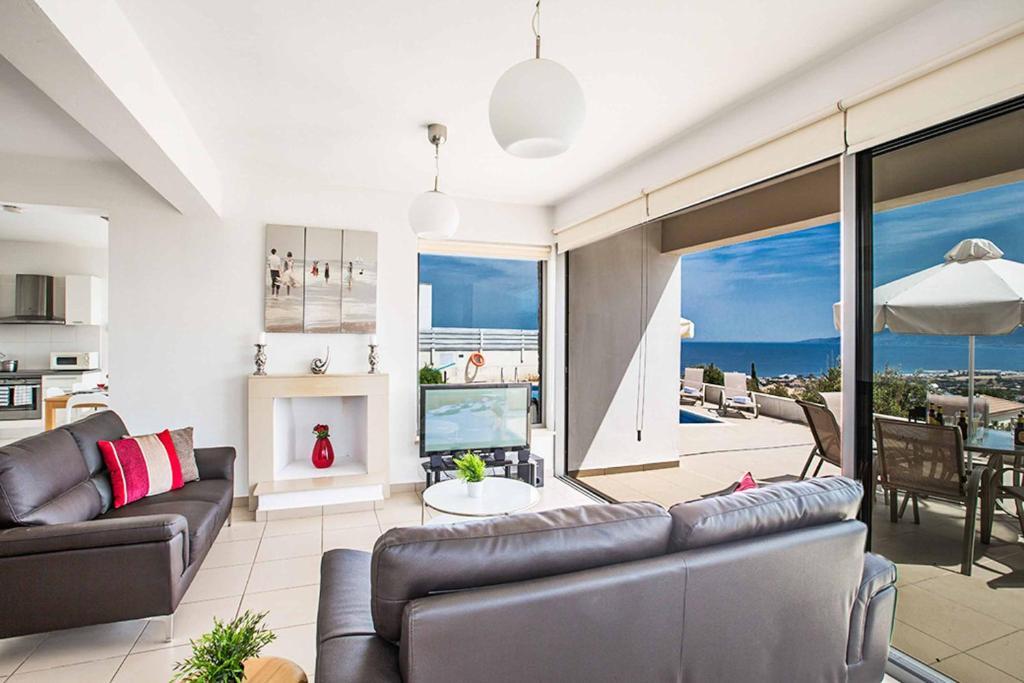 Нео Хорио: Villa Neo Latchi