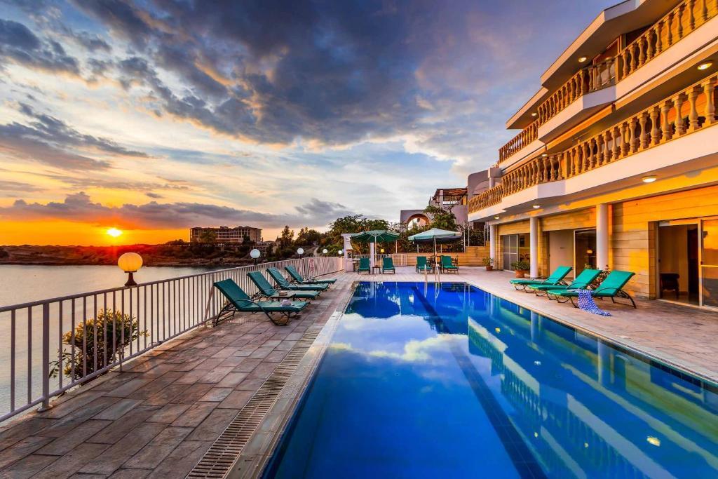 Пейя: Katina Beach Villa