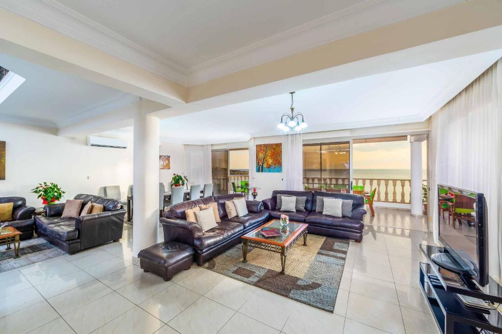 Пейя: Katina Beach Villa
