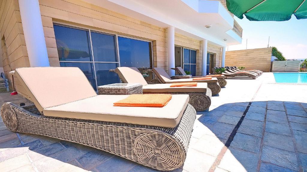 Пейя: Katina Beach Villa