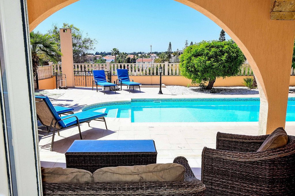 Пейя: Villa Golden Coral