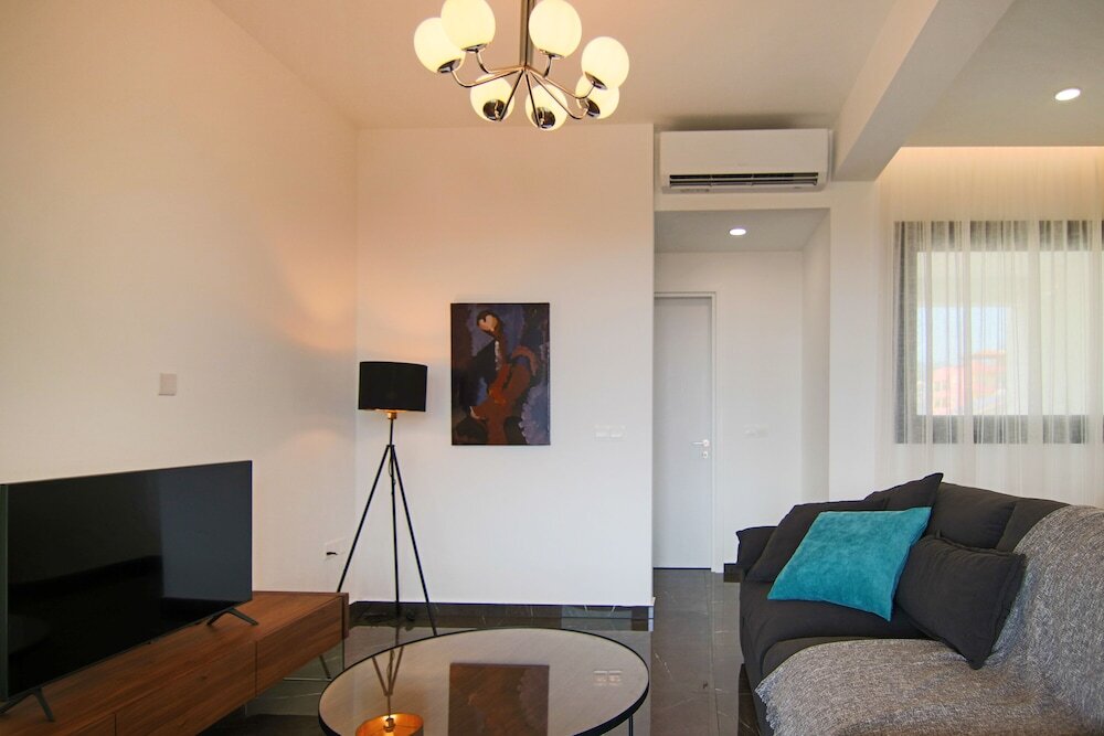 Phaedrus Living: Sea View Anna Residence 201 — фото 3