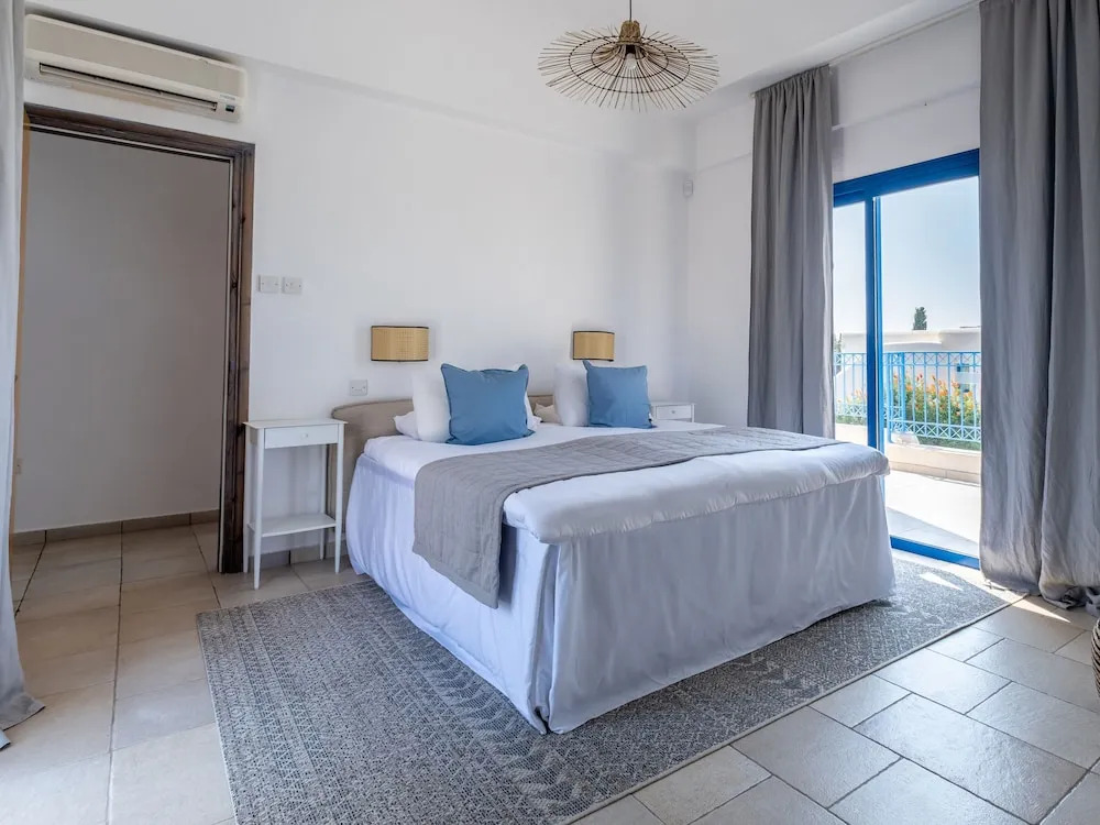 Пейя: "sanders Azzurro - Adorable Villa w/ Private Pool"