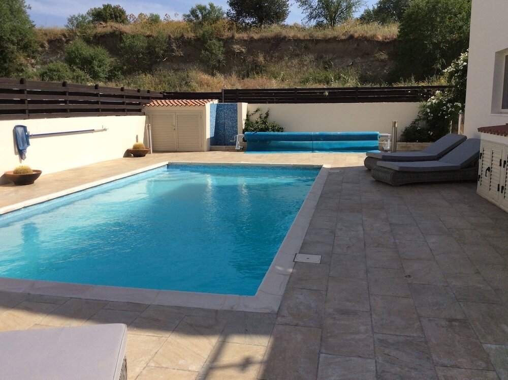 Киссонерга: Idyllic 3 Bed Villa With Stunning Views