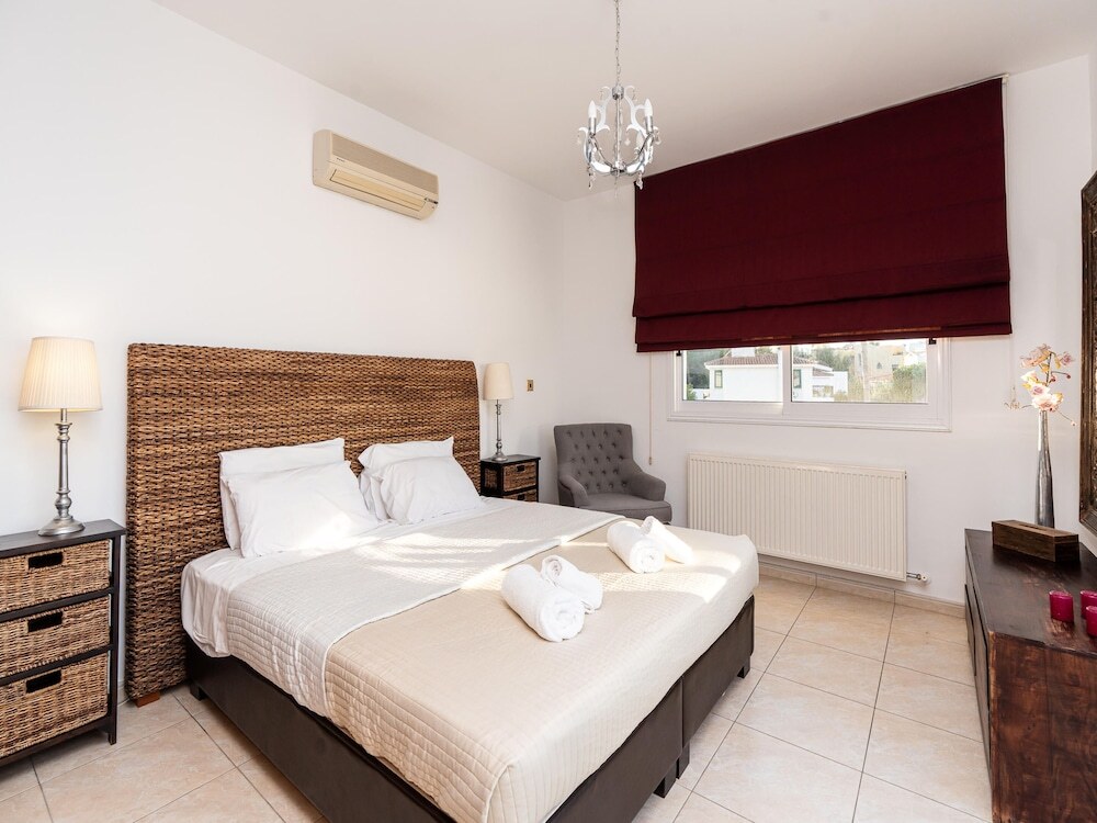 Паралимни: BLUET Seaview Villa DPSA01