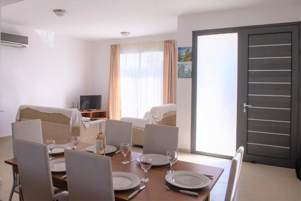 Пейя: Coral Bay Villa 2