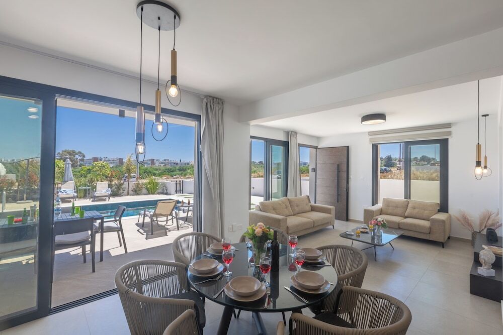 Паралимни: Protaras Holiday Villa Ti39