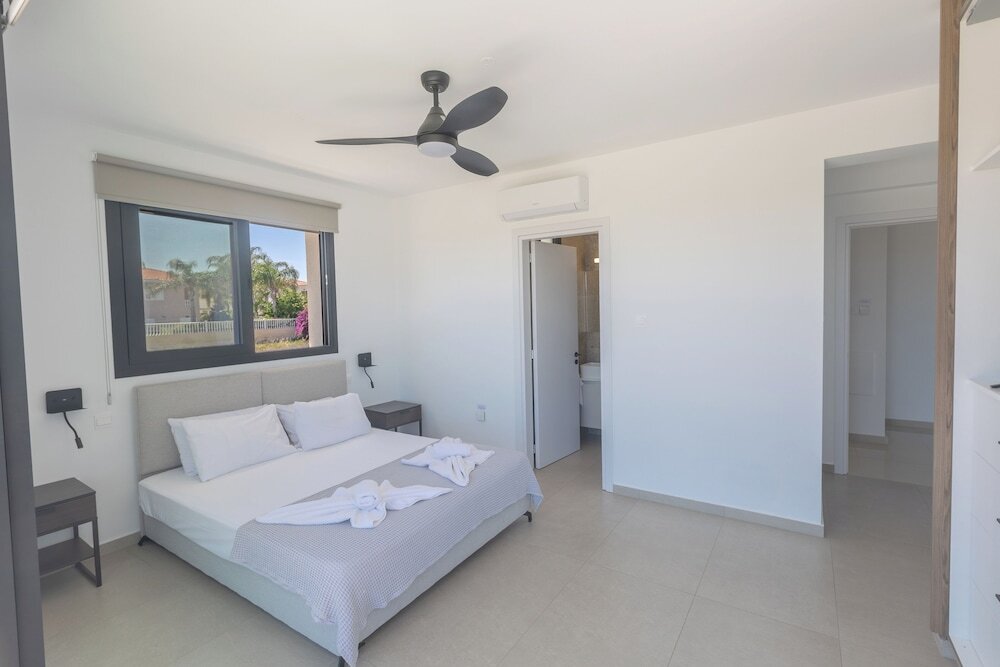 Паралимни: Protaras Holiday Villa Ti39