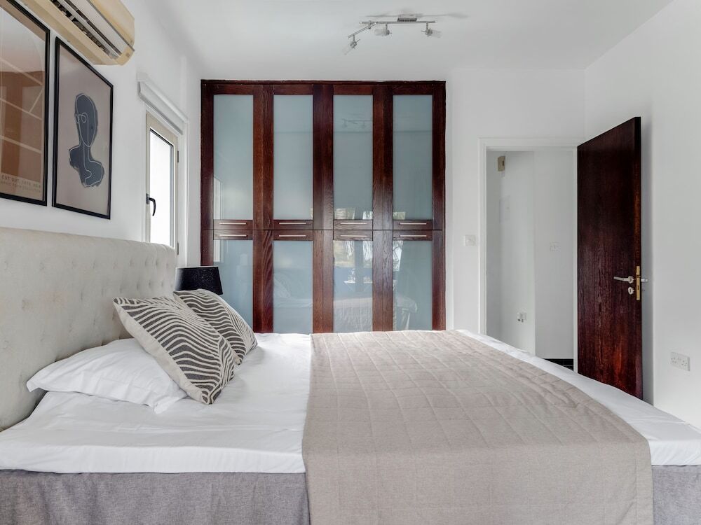 Sanders Governors Beach House - Charming Villa With Sea View — фото 3