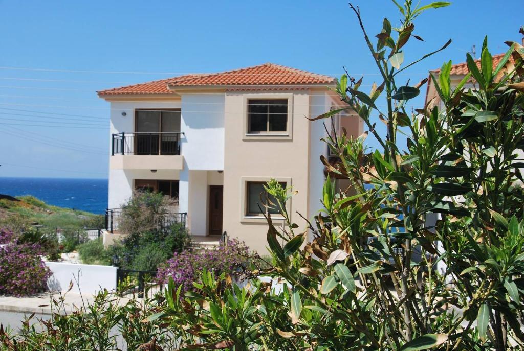 Помос: Villa Only 50m To The Sea, Sleeps 12, Polis
