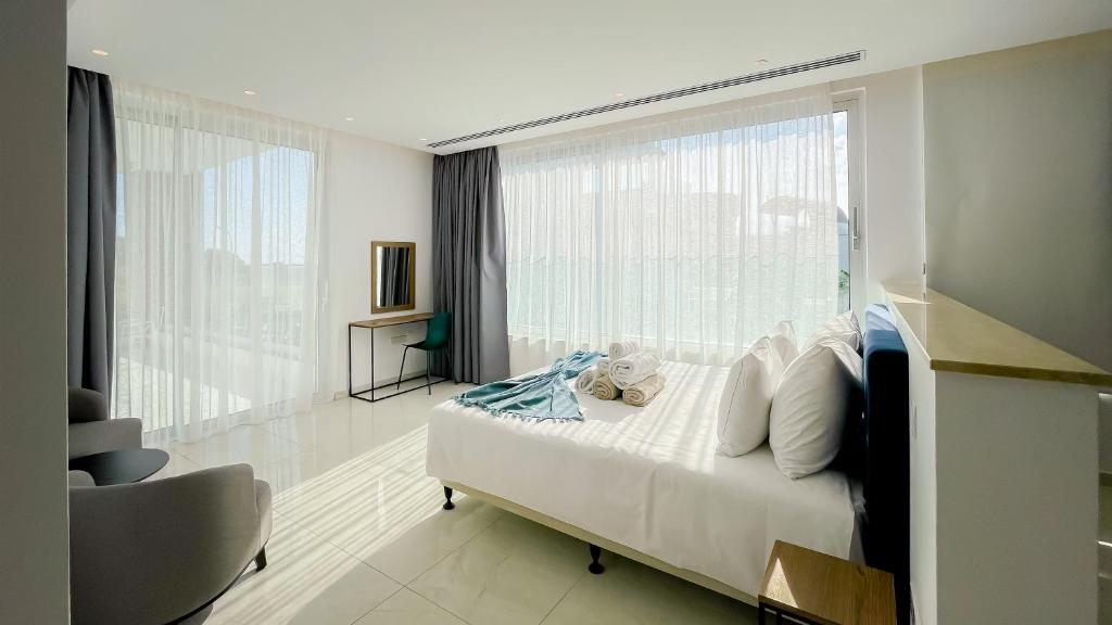 Айя-Напа: Armonia Seaview Villa