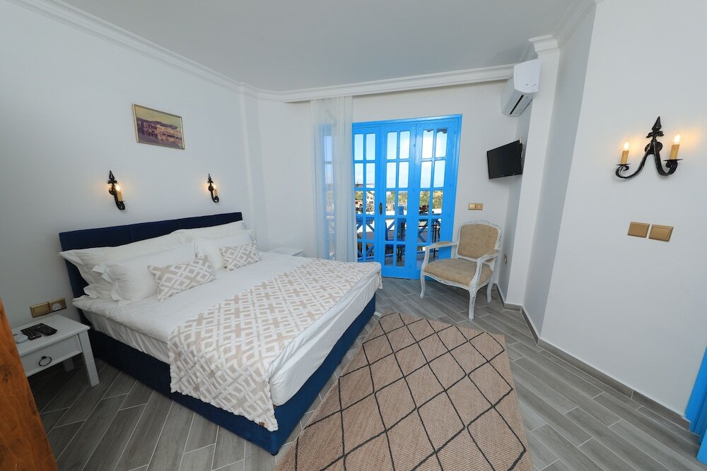 Чаталкой: Bellapais Abbey Hotel