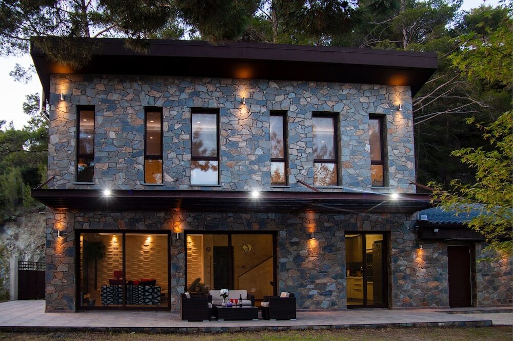 Какопетрия: Phaedrus Living Forest Villa Chantara