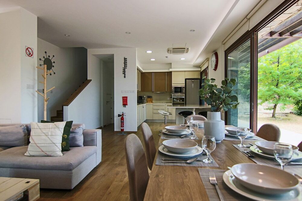 Какопетрия: Phaedrus Living Forest Villa Chantara