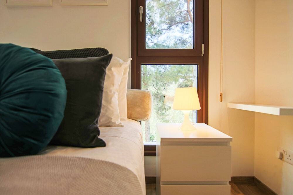 Какопетрия: Phaedrus Living Forest Villa Chantara