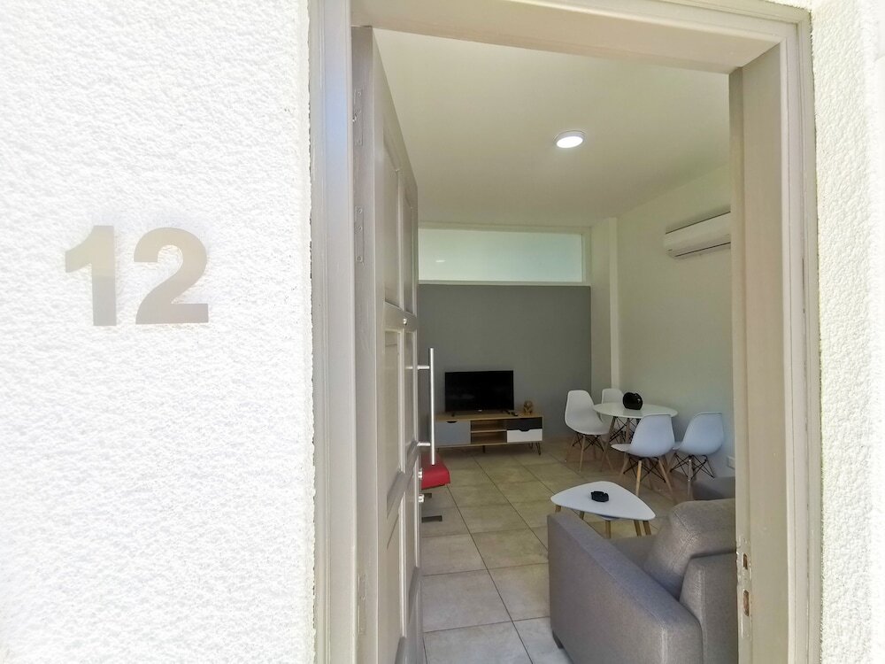 Ларнака: FlipFlop CityCenter Apartment