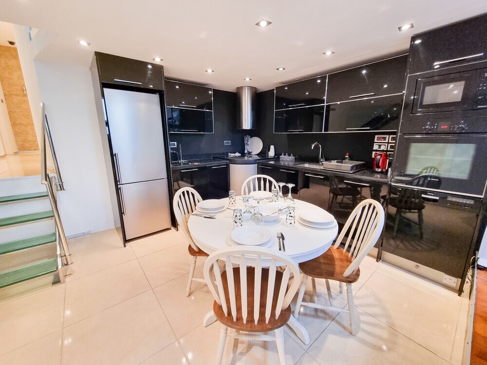 Ларнака: Luxury Saint Lazarus Apartment