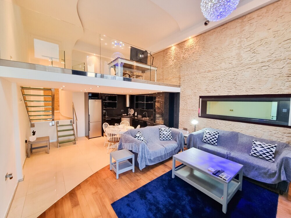 Ларнака: Luxury Saint Lazarus Apartment