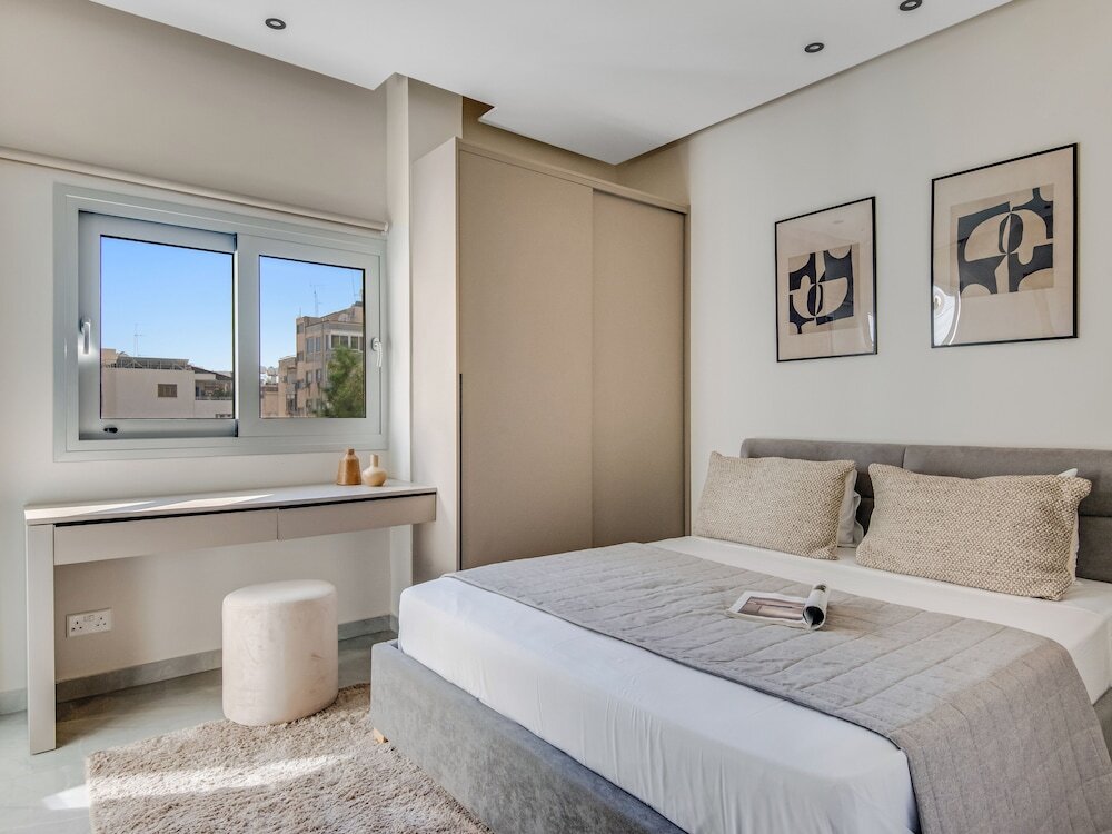 Ларнака: Sanders Crystal - Dreamy 3-bdr Apt w Balconies