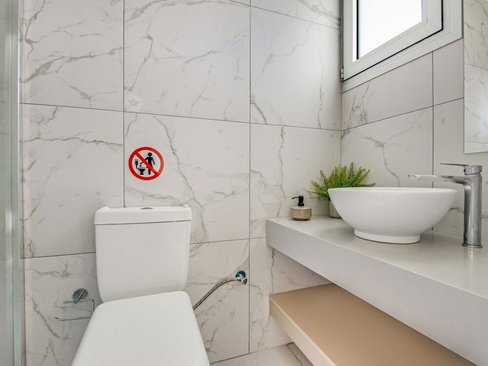 Ларнака: Sanders Crystal - Dreamy 3-bdr Apt w Balconies