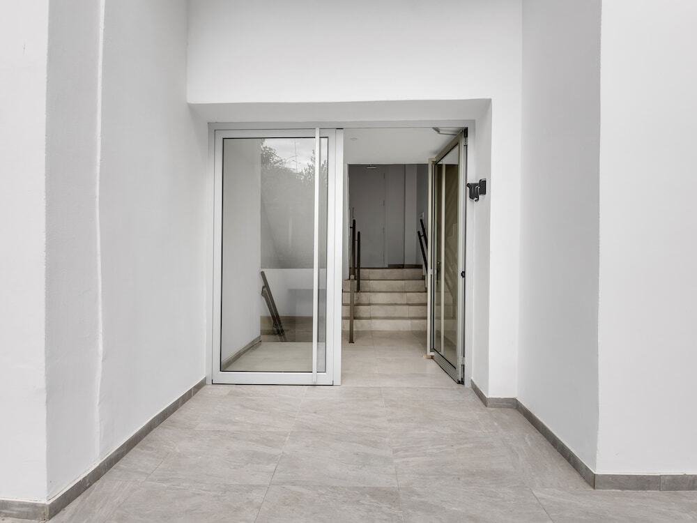 Ларнака: Sanders Crystal - Inviting  2-bdr Apt w Balcony