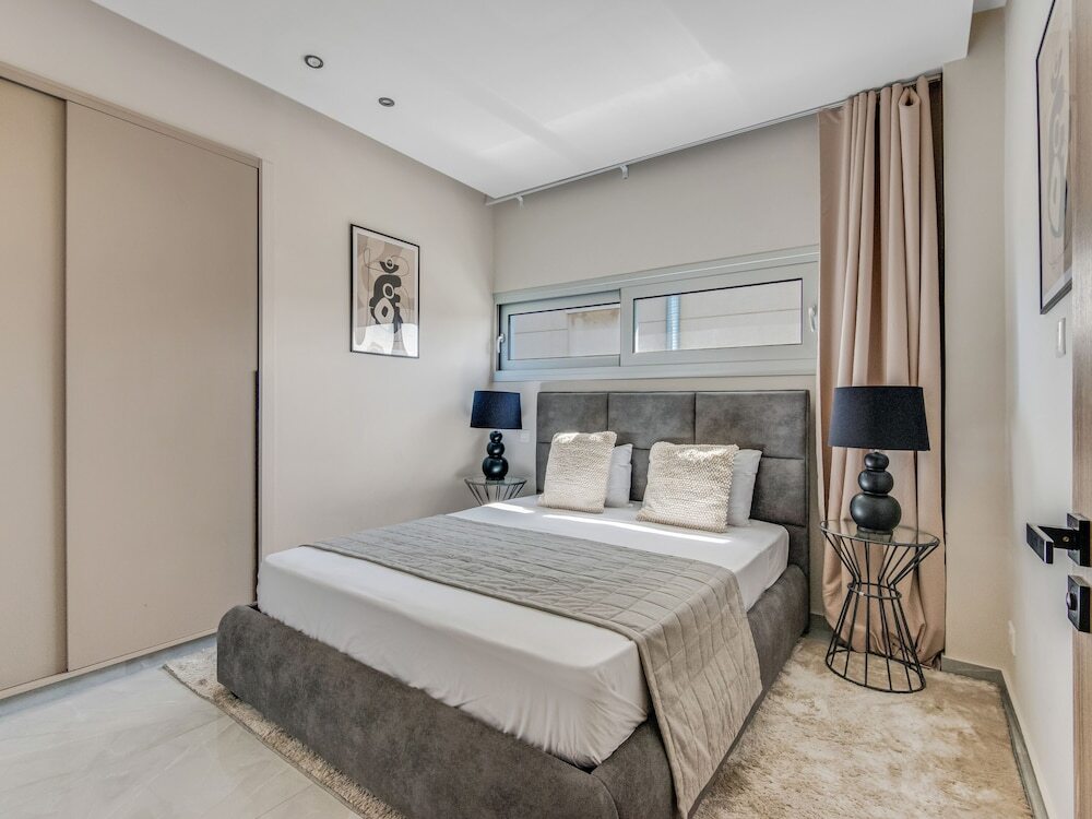 Ларнака: Sanders Crystal - Darling 2-bdr Apt w Balcony