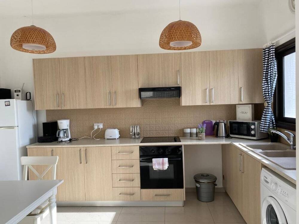 Ороклини: Two Bedroom Duplex With Mountain and Sea View