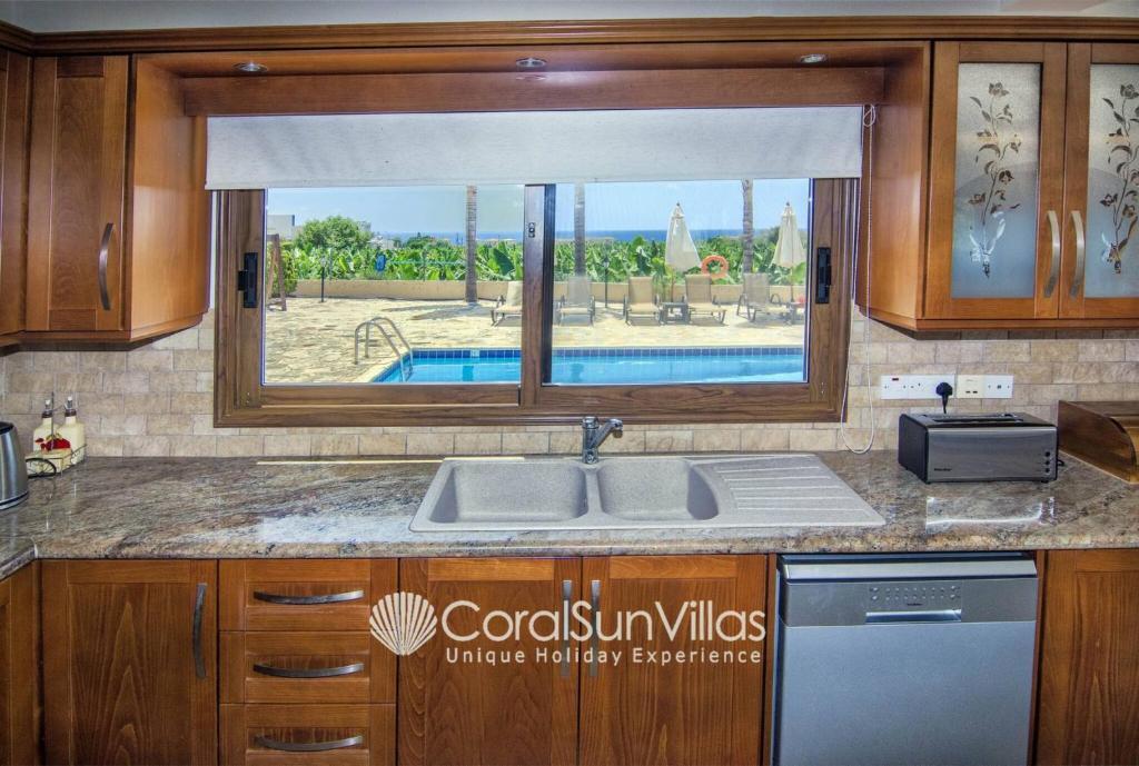 Пейя: Family Villa Short Walk To Coral Bay Strip 5 Min and Pub, Shops etc