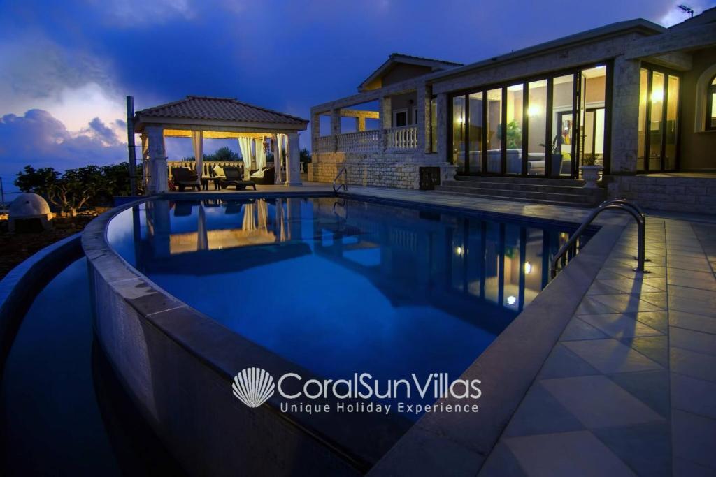 Пейя: Elegant Huge Villa Large Pool, Ideal For Weddings