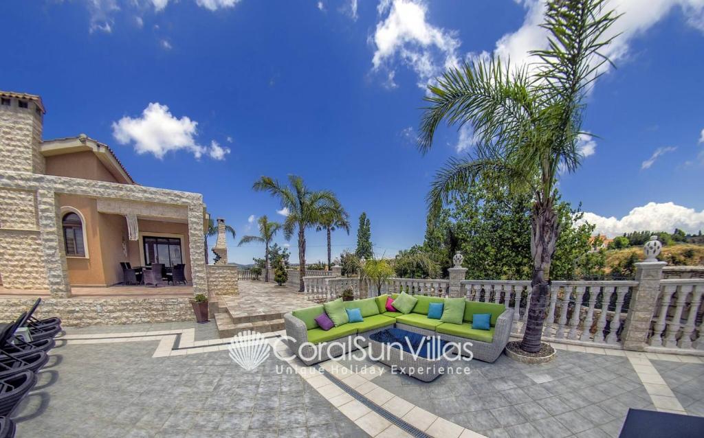 Пейя: Elegant Huge Villa Large Pool, Ideal For Weddings