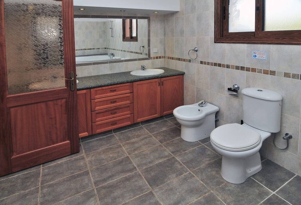 Пейя: Impressive Large Villa Huge Heated Pool Garden