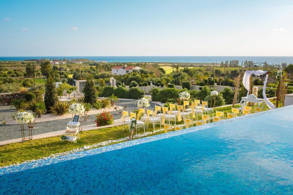 Пейя: Villa Avyana