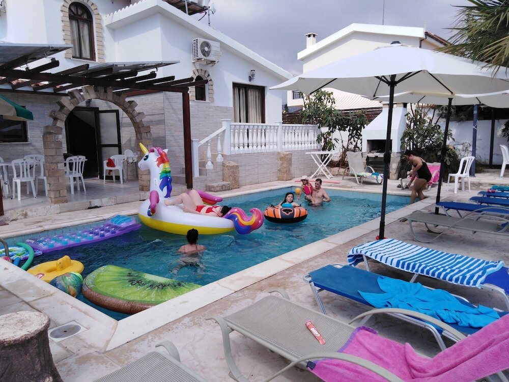 Пейя: Huge ! Lovely! Private! Villa in The Heart Of Coral Bay! Car Not Essential !
