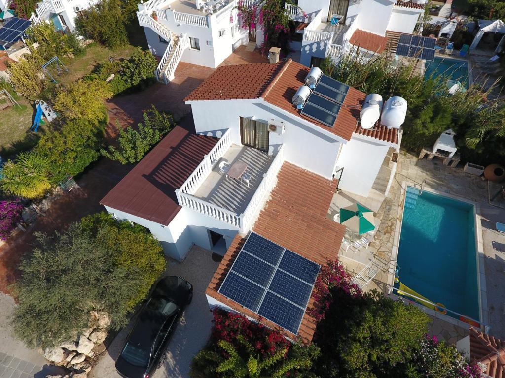 Пейя: Lovely six Bedroom Villa in Coral Bay
