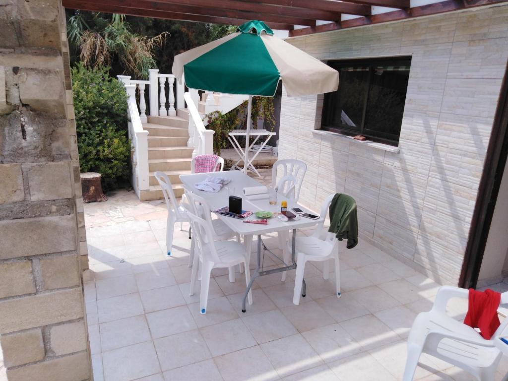 Пейя: Lovely six Bedroom Villa in Coral Bay
