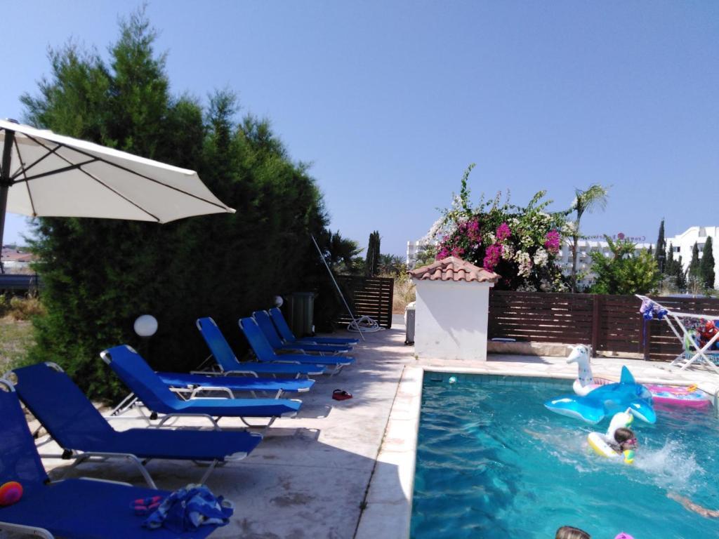 Пейя: Lovely six Bedroom Villa in Coral Bay