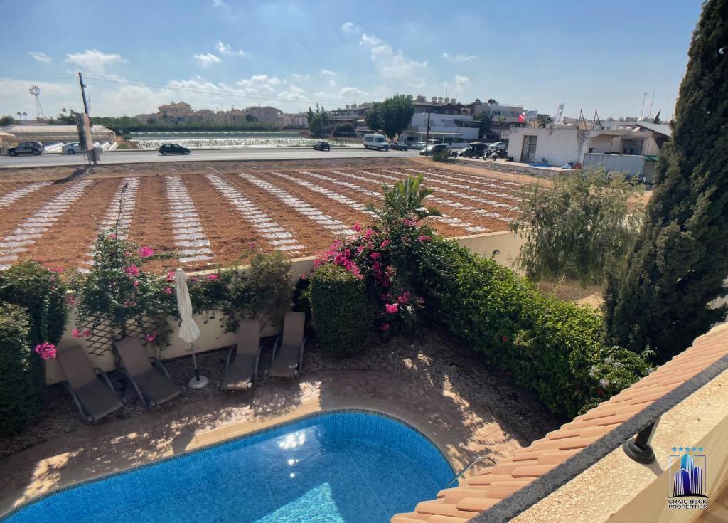 Паралимни: Malama Beach Villa With Private Pool Great Location