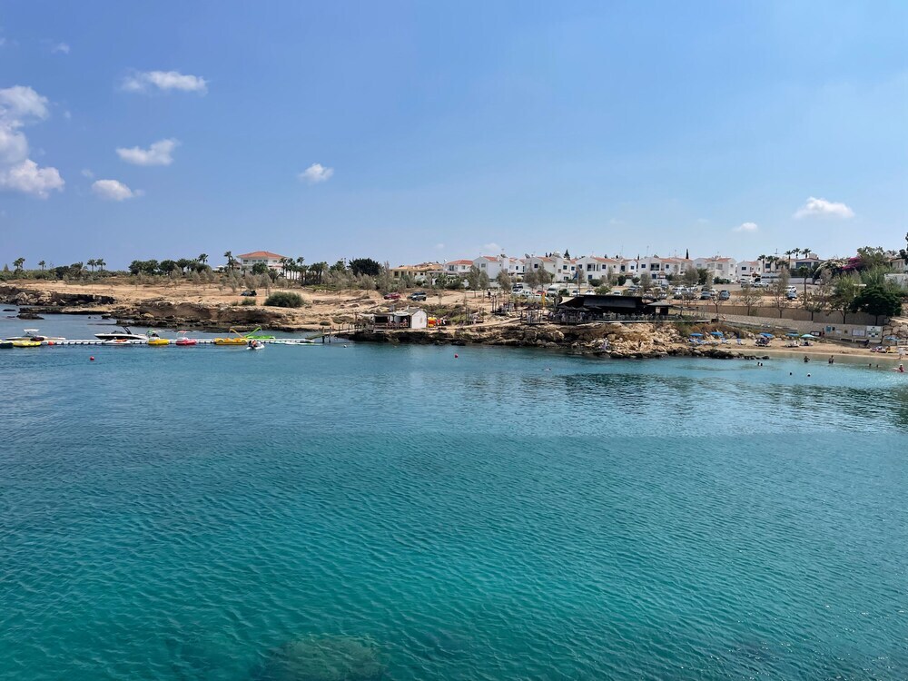 Паралимни: Malama Beach Villa With Private Pool Great Location