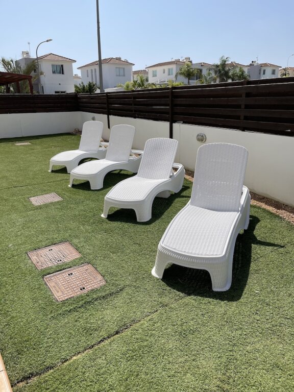 Паралимни: Beautiful Villa With Pool in Ayia Triada, Cyprus
