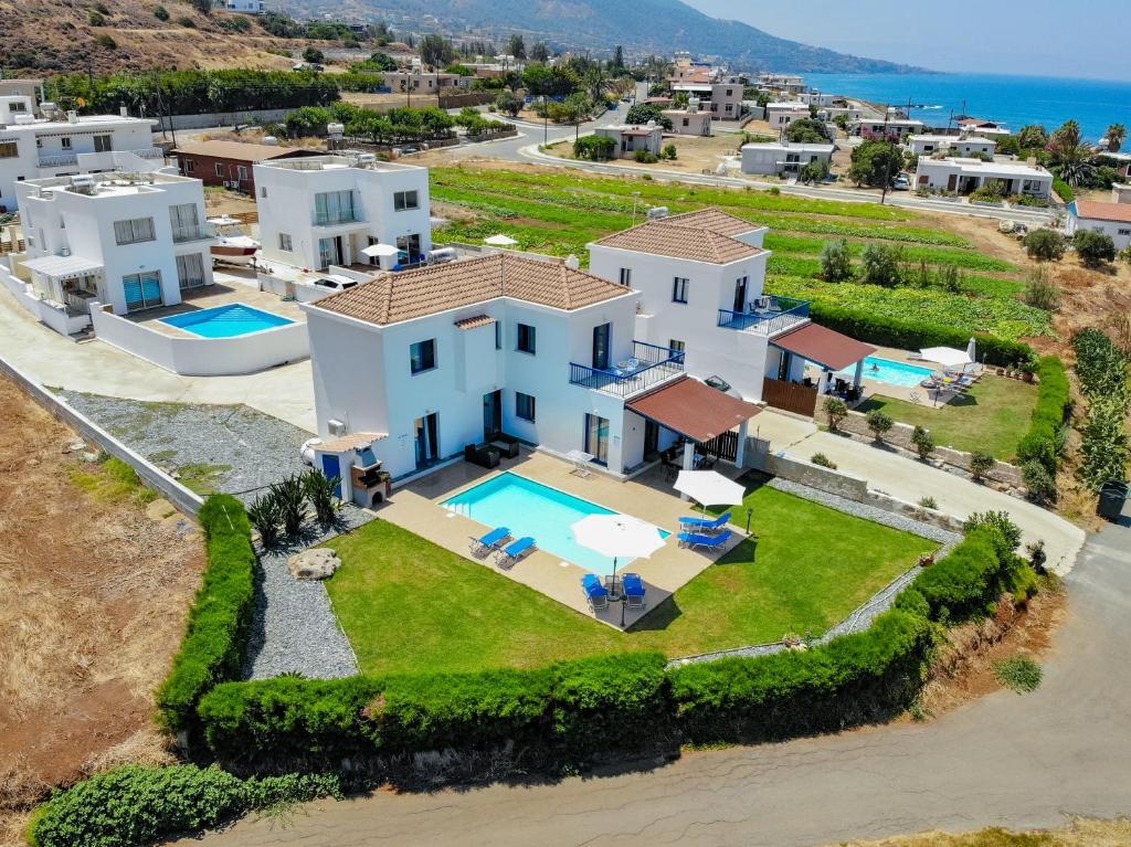 Помос: Diana Seaside Villas