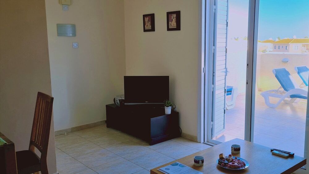 Паралимни: SunShine Apartment by STAY BnB