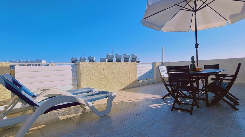 Паралимни: SunShine Apartment by STAY BnB