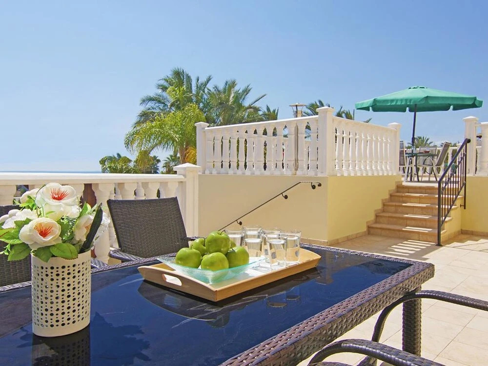 Паралимни: Cleopatra Paralimni in Paralimni